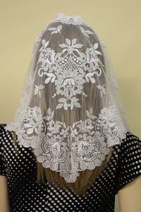 WHSML White Spanish Style Mantilla Large